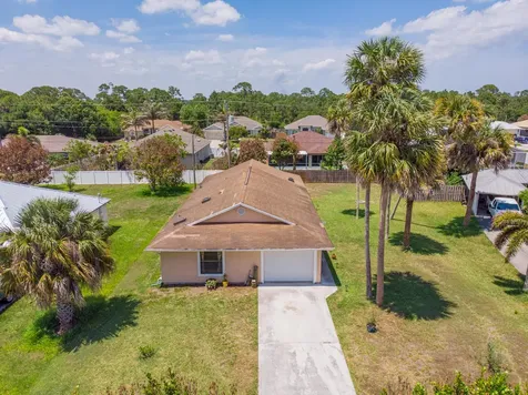 1573 SW Dycus Avenue Port St Lucie FL 34953