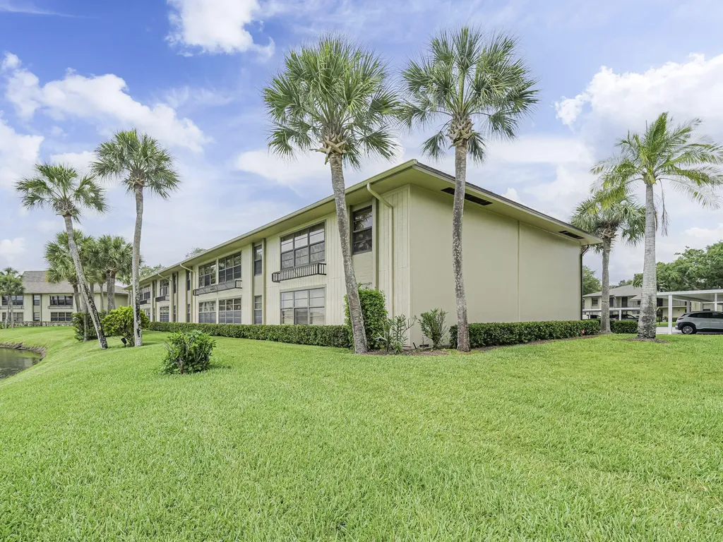 23 Plantation Drive Vero Beach FL 32966