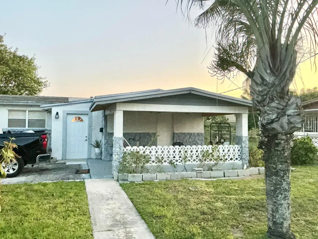 1201 NW 51st Avenue Lauderhill FL 33313