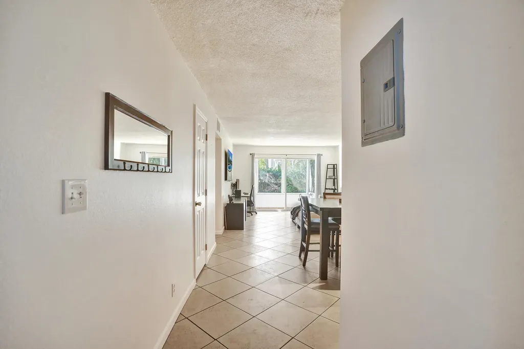 1400 Tallwood Avenue Hollywood FL 33021