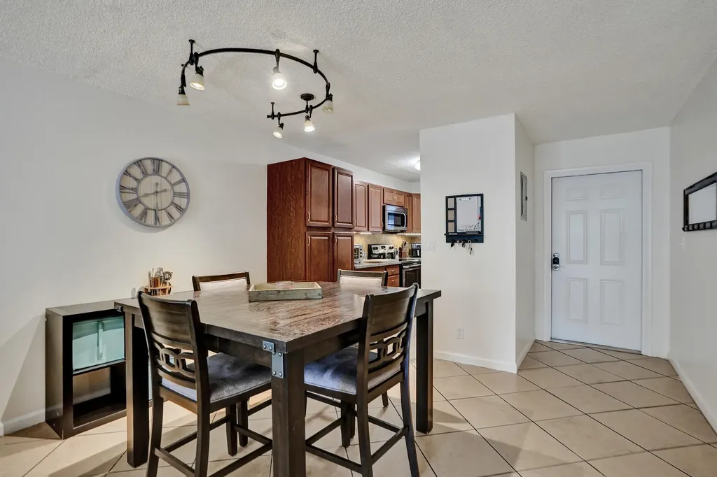 1400 Tallwood Avenue Hollywood FL 33021