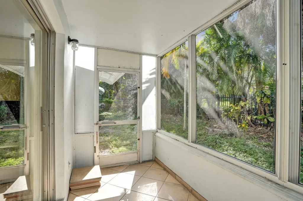 1400 Tallwood Avenue Hollywood FL 33021
