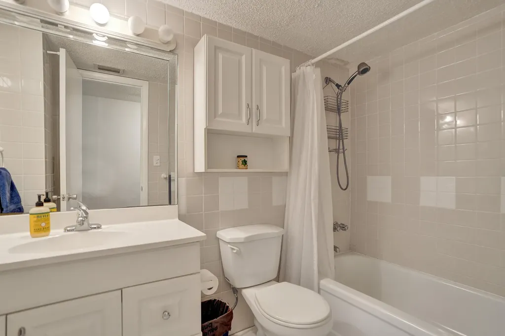 1400 Tallwood Avenue Hollywood FL 33021