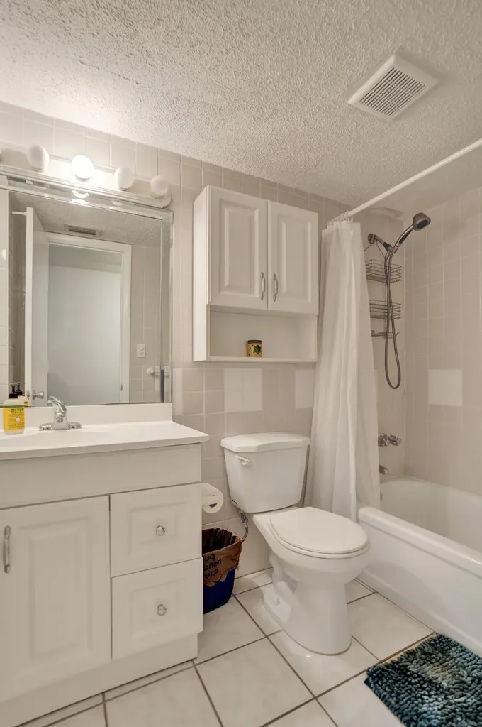 1400 Tallwood Avenue Hollywood FL 33021