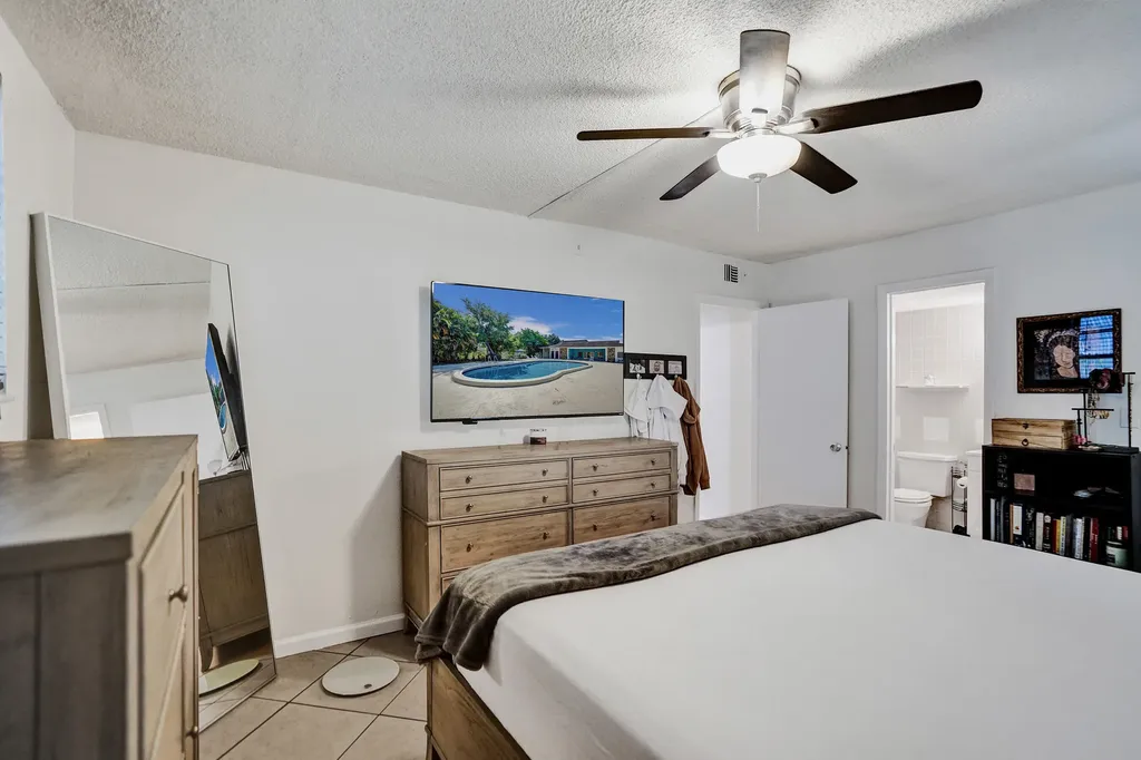 1400 Tallwood Avenue Hollywood FL 33021