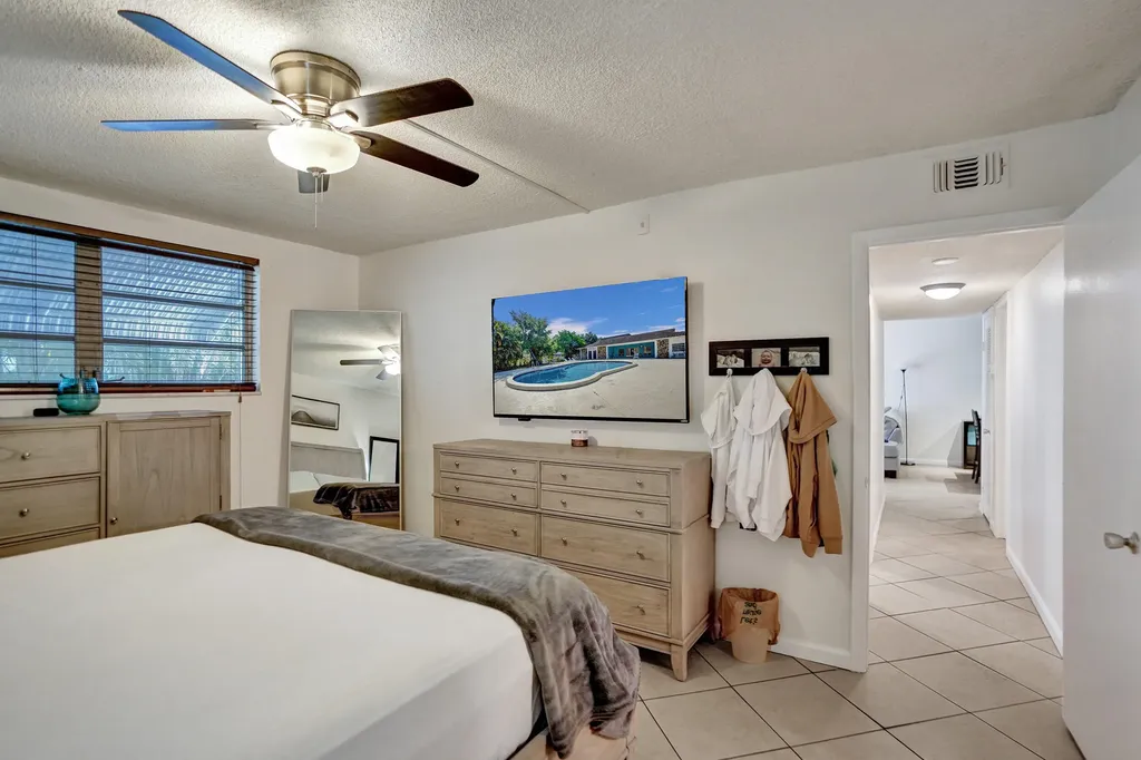 1400 Tallwood Avenue Hollywood FL 33021