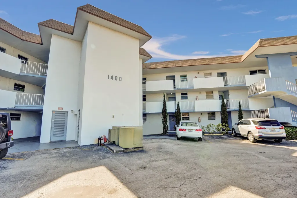 1400 Tallwood Avenue Hollywood FL 33021