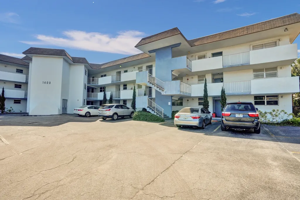 1400 Tallwood Avenue Hollywood FL 33021