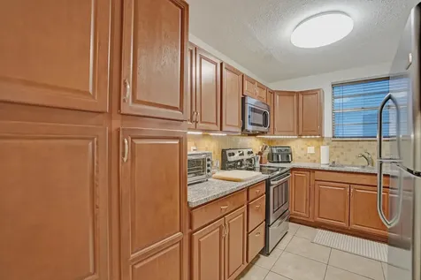 1400 Tallwood Avenue Hollywood FL 33021
