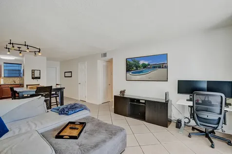 1400 Tallwood Avenue Hollywood FL 33021