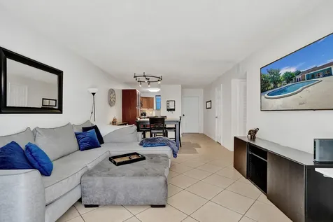 1400 Tallwood Avenue Hollywood FL 33021