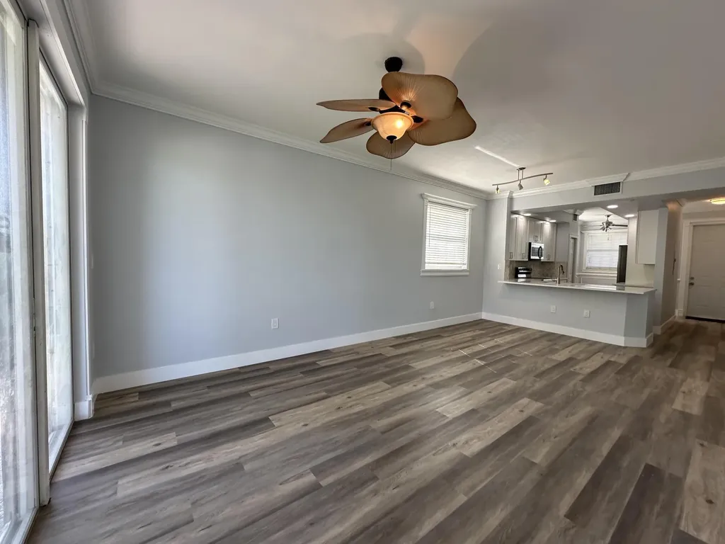 27 Royal Palm Way Boca Raton FL 33432