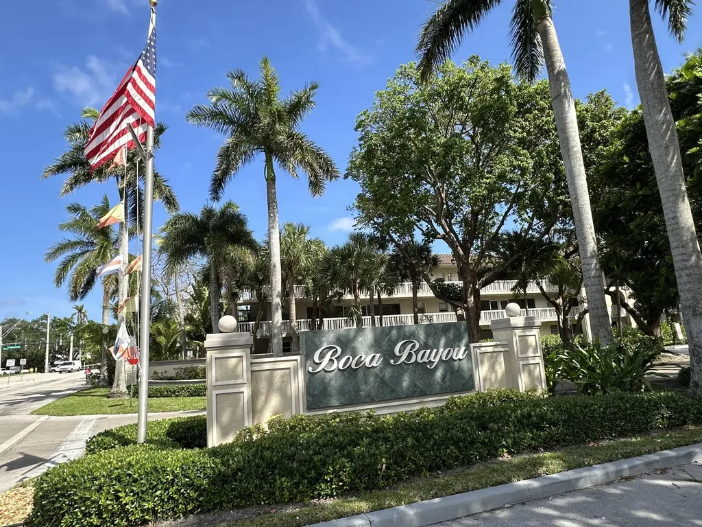 27 Royal Palm Way Boca Raton FL 33432
