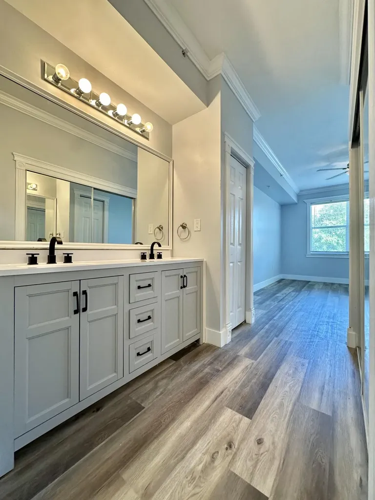 27 Royal Palm Way Boca Raton FL 33432