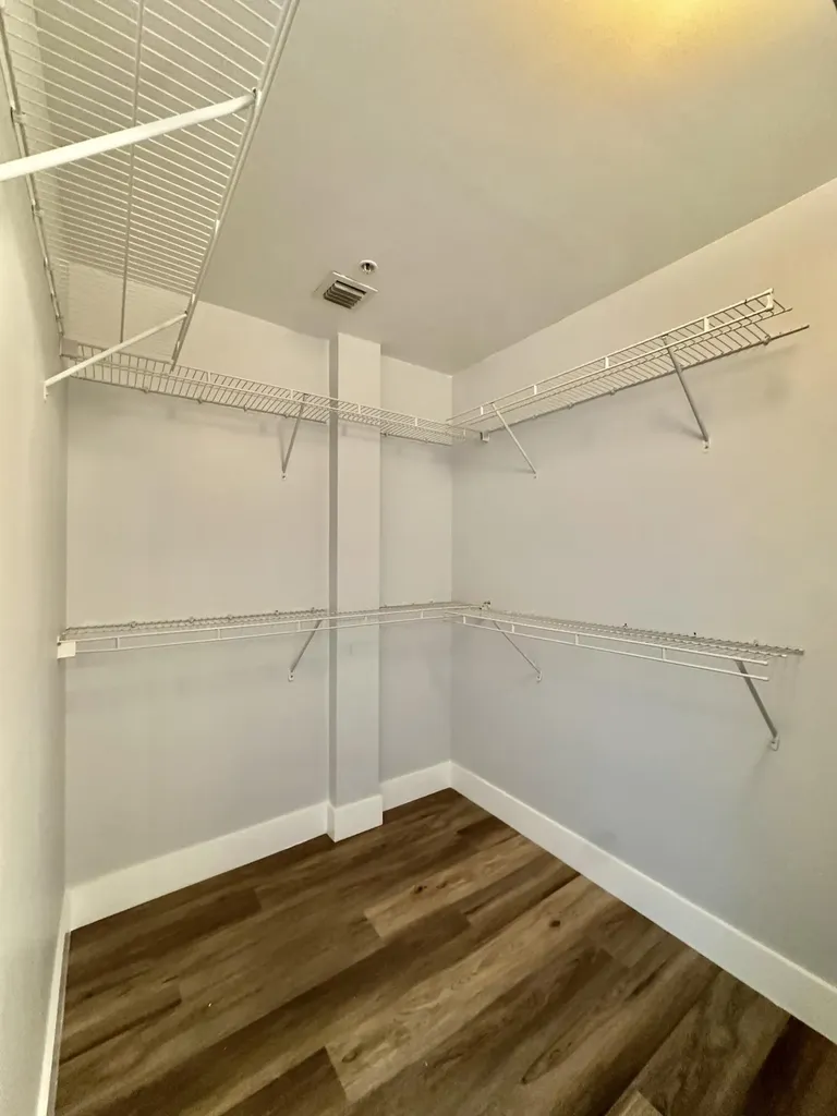 27 Royal Palm Way Boca Raton FL 33432