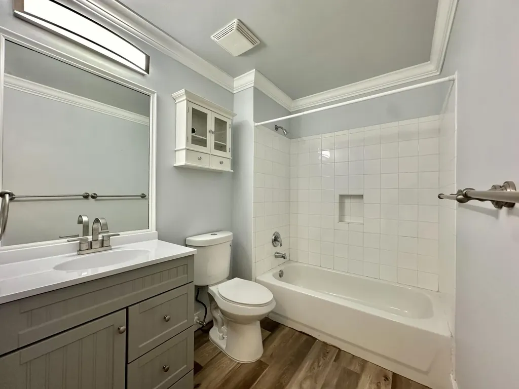 27 Royal Palm Way Boca Raton FL 33432
