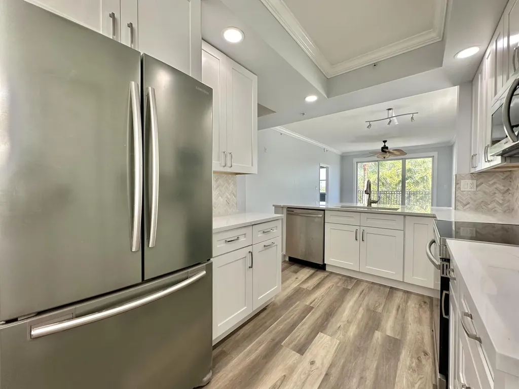 27 Royal Palm Way Boca Raton FL 33432