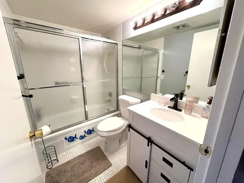 4046 Guildford Boca Raton FL 33434