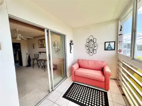 4046 Guildford Boca Raton FL 33434