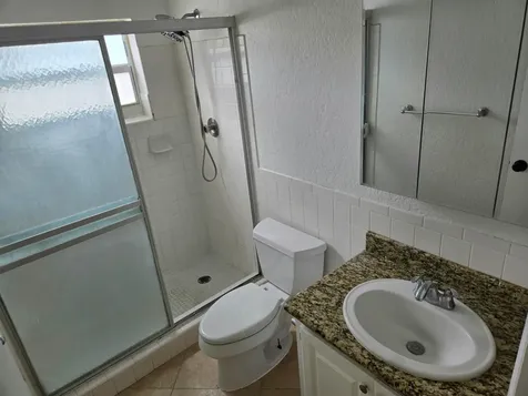 10207 NW 82nd Street Tamarac FL 33321