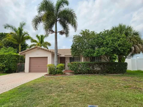 10207 NW 82nd Street Tamarac FL 33321