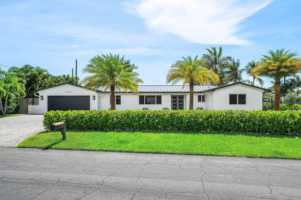 2866 SW 8th Street Boynton Beach FL 33435