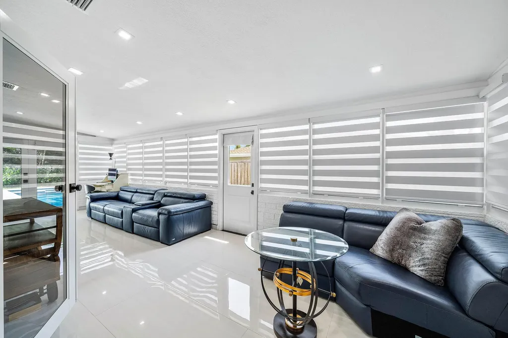 2866 SW 8th Street Boynton Beach FL 33435