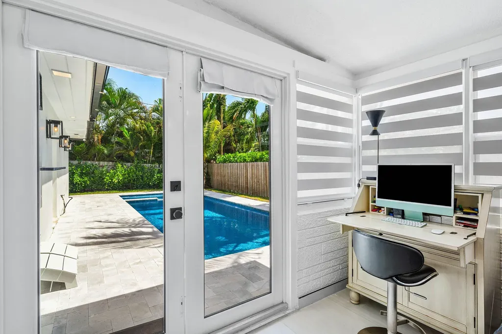 2866 SW 8th Street Boynton Beach FL 33435