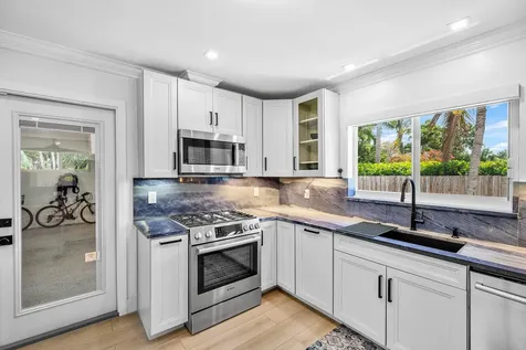 2866 SW 8th Street Boynton Beach FL 33435