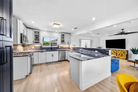 2866 SW 8th Street Boynton Beach FL 33435