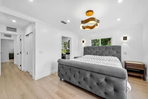 2866 SW 8th Street Boynton Beach FL 33435