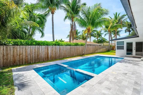 2866 SW 8th Street Boynton Beach FL 33435
