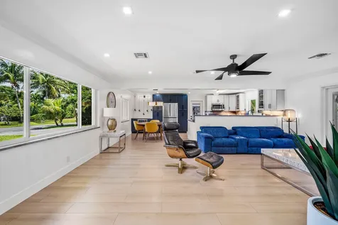 2866 SW 8th Street Boynton Beach FL 33435