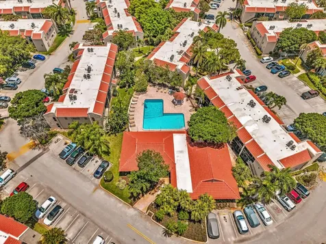 5314 NE 6 Avenue Oakland Park FL 33334