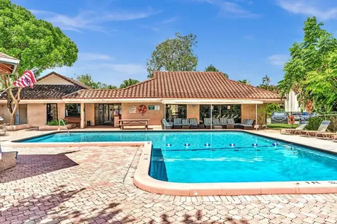 5314 NE 6 Avenue Oakland Park FL 33334