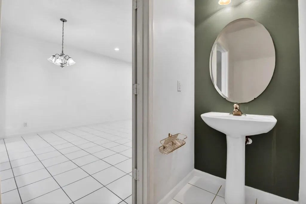 9695 Porta Leona Lane Boynton Beach FL 33472