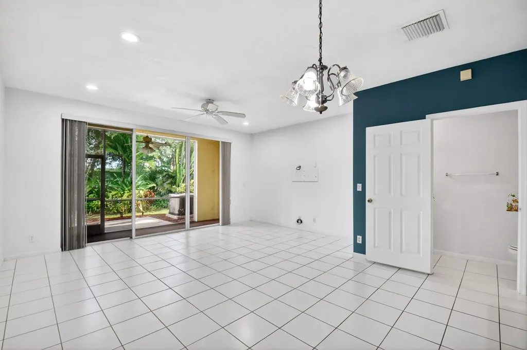 9695 Porta Leona Lane Boynton Beach FL 33472