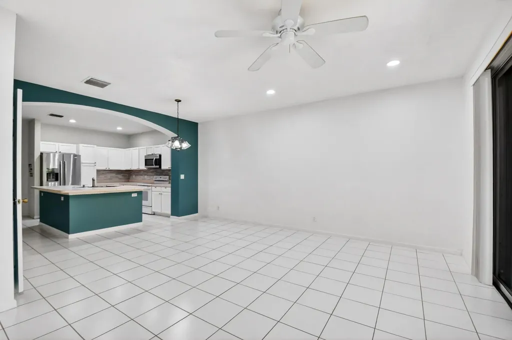 9695 Porta Leona Lane Boynton Beach FL 33472