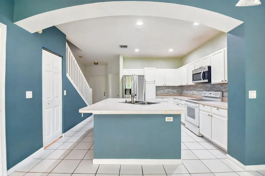 9695 Porta Leona Lane Boynton Beach FL 33472