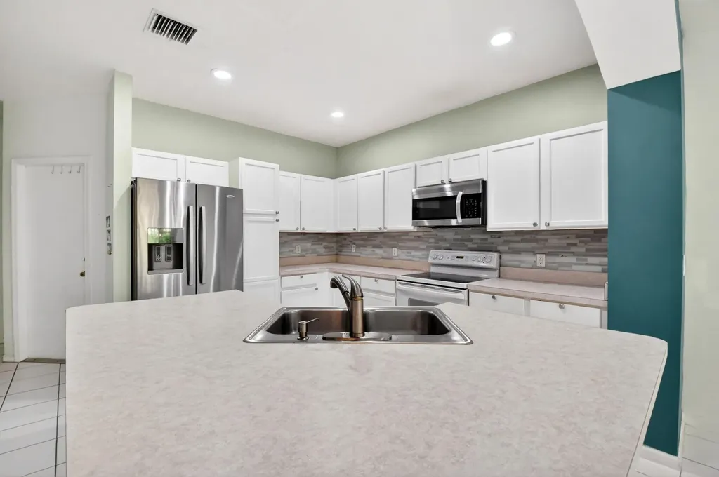 9695 Porta Leona Lane Boynton Beach FL 33472
