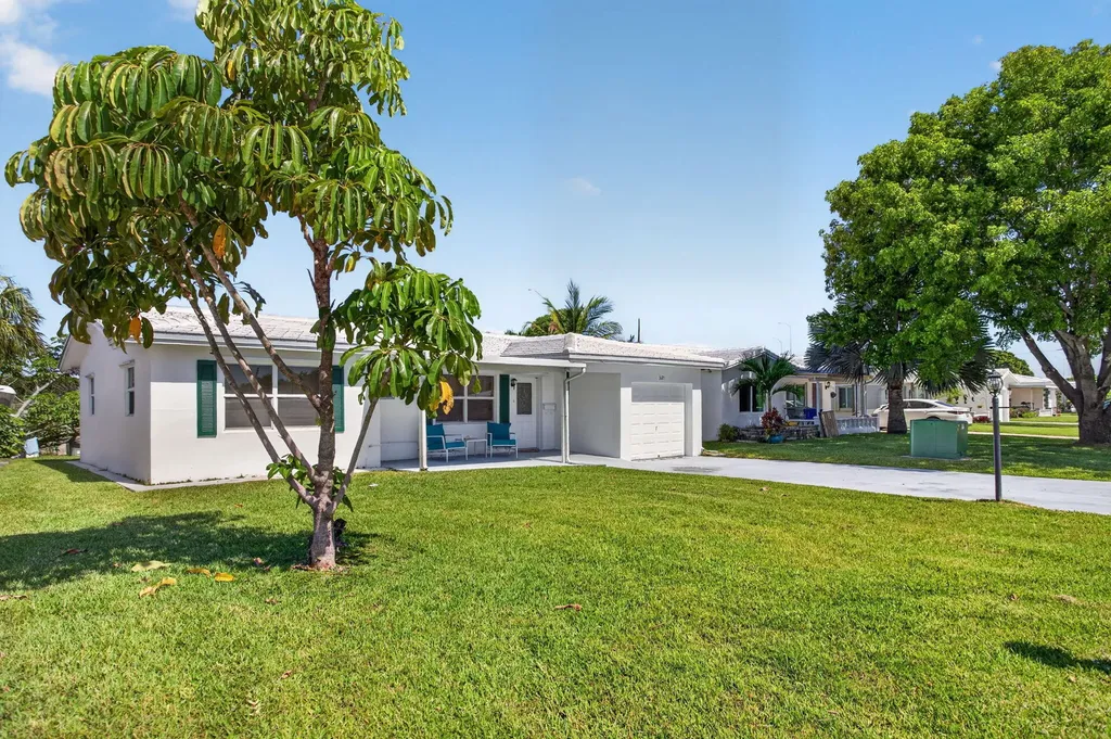 3121 E Golf Boulevard Pompano Beach FL 33064