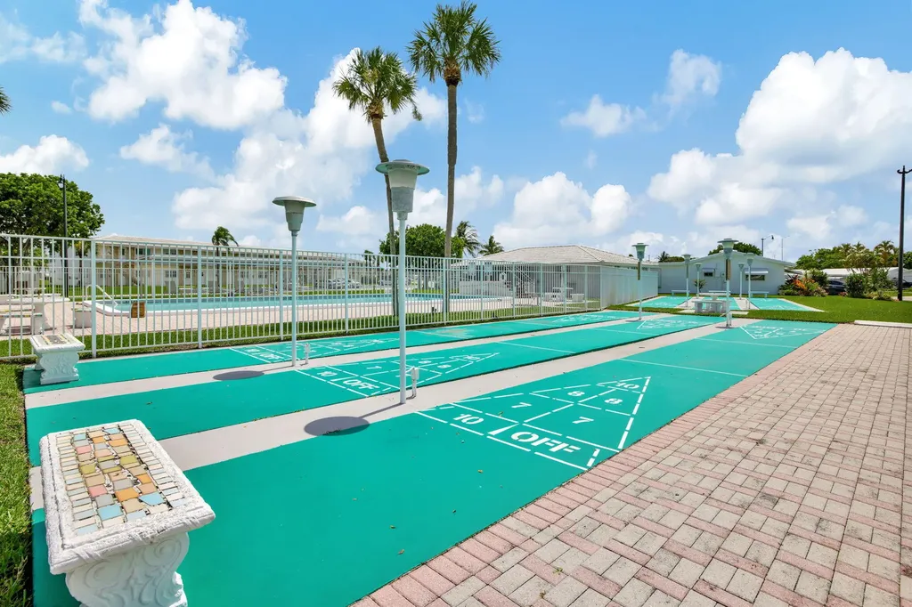 3121 E Golf Boulevard Pompano Beach FL 33064