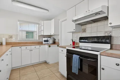 3121 E Golf Boulevard Pompano Beach FL 33064