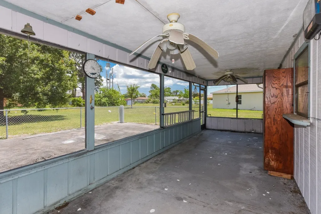 915 SW John Maccormack Terrace Port St Lucie FL 34953