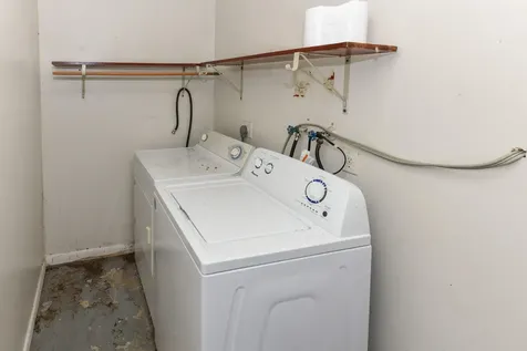 915 SW John Maccormack Terrace Port St Lucie FL 34953