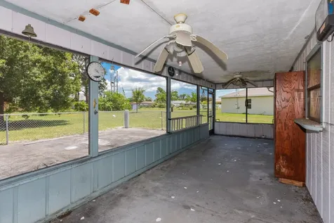 915 SW John Maccormack Terrace Port St Lucie FL 34953
