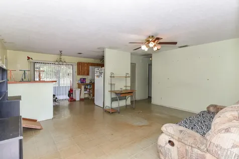 915 SW John Maccormack Terrace Port St Lucie FL 34953