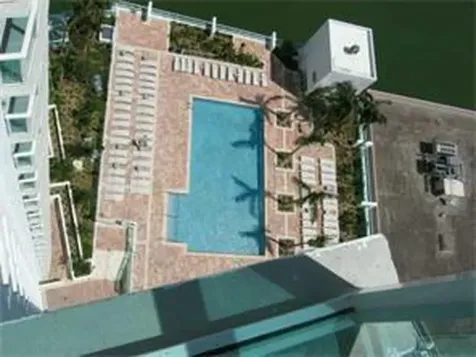 31 SE 5th Street Miami FL 33131