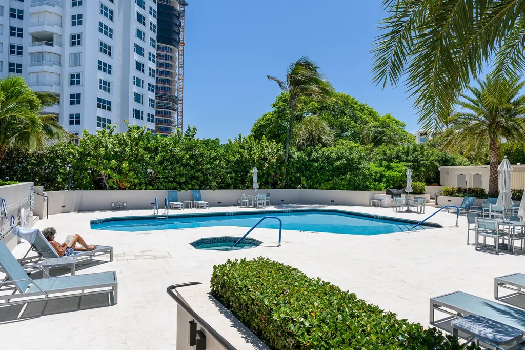 1300 S Ocean Boulevard Pompano Beach FL 33062