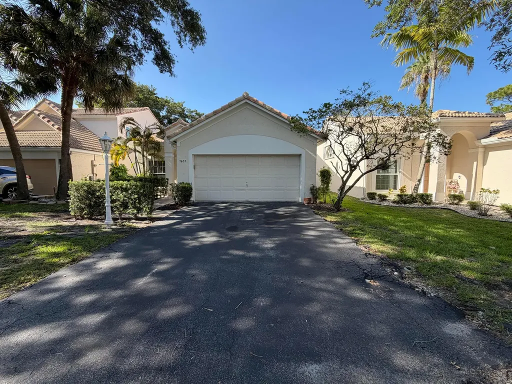 7657 Sanctuary Drive Coral Springs FL 33065